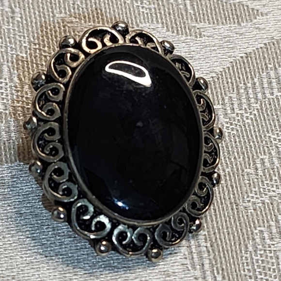 Vintage Black Glass Cabochon Clip-On Earrings Ornate Silver  Filigree Victorian - Picture 4 of 12
